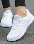 Women's athletic shoes featuring a breathable mesh upper, low wedge heel (1-3CM), EVA sole, and vulcanized construction, designed for comfort and durability in tennis, running, and everyday athletic activities.