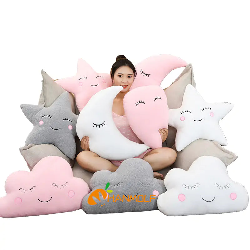  Soft and cuddly plush pillow